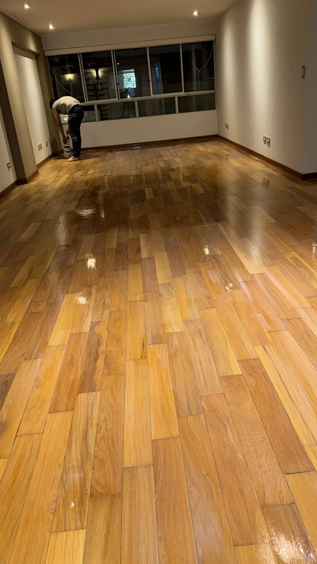 Parquet con brillo controlado - Real